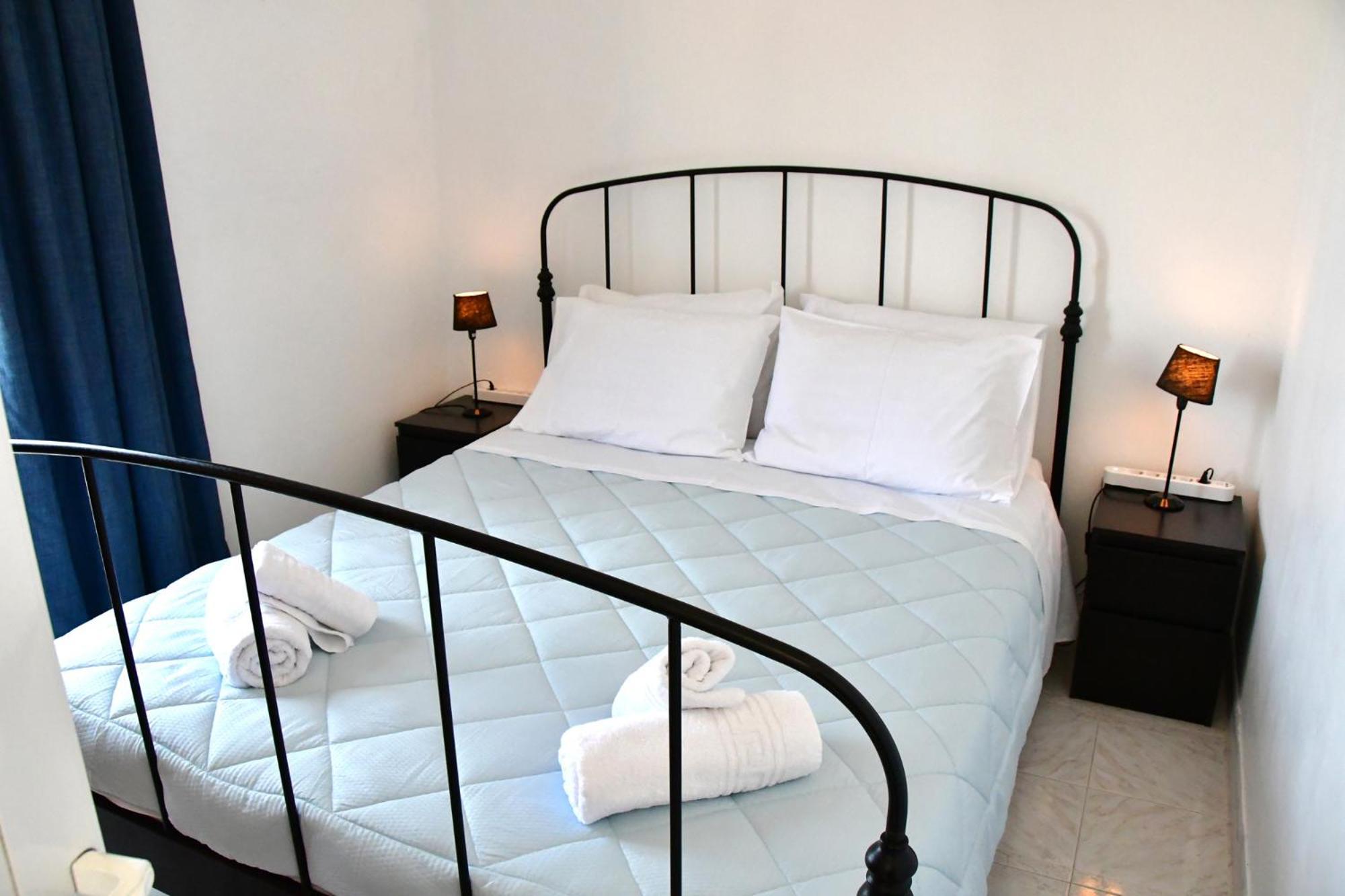 Blue Dolphin Studios And Apartment Vagia  Zewnętrze zdjęcie