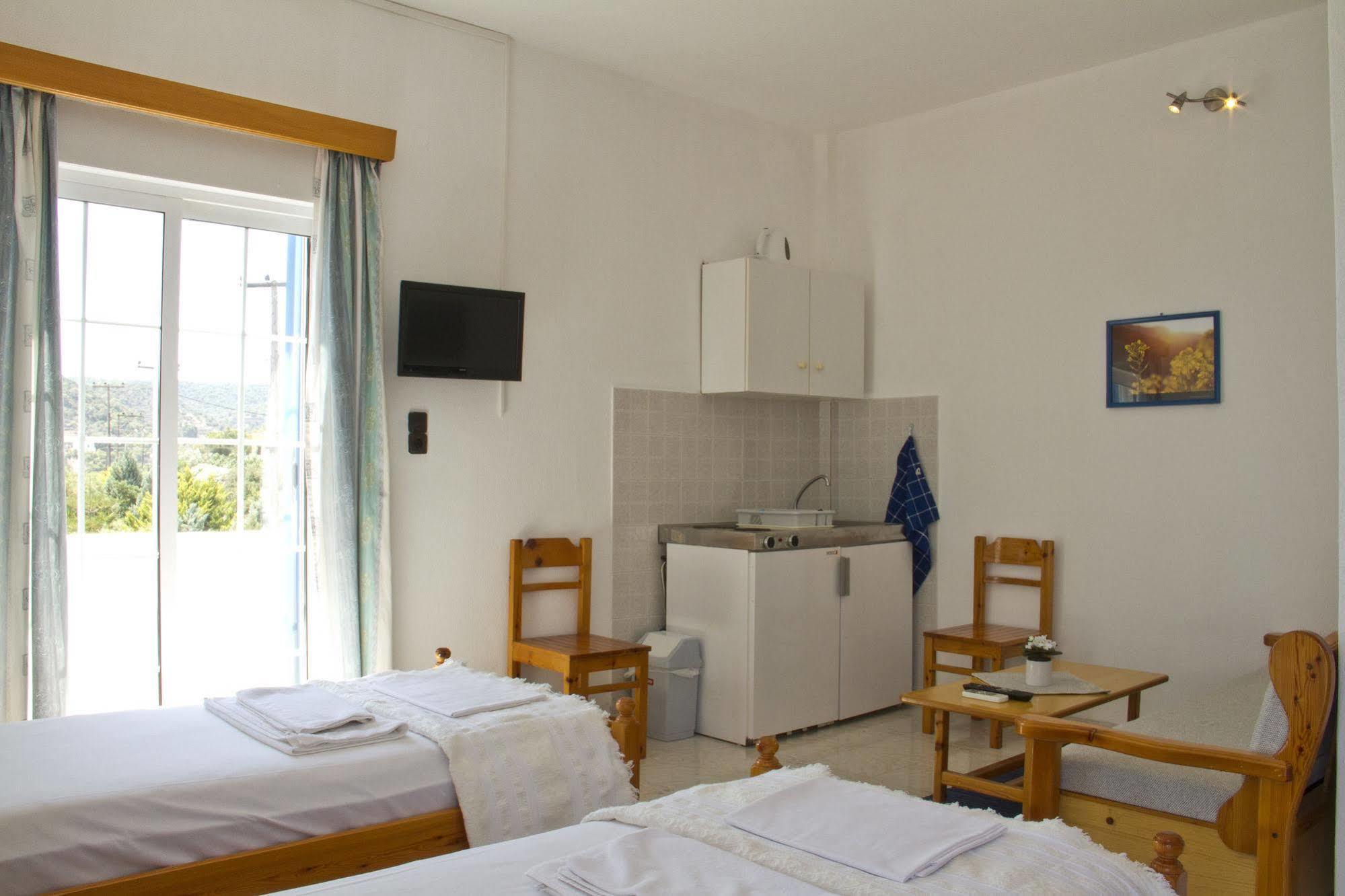 Blue Dolphin Studios And Apartment Vagia  Zewnętrze zdjęcie